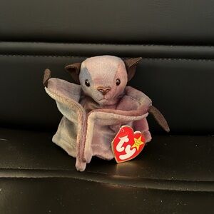 Beanie baby batty great condition